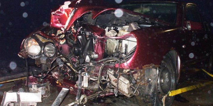 Dopravná nehoda vozidla Mercedes pred obcou Bajany