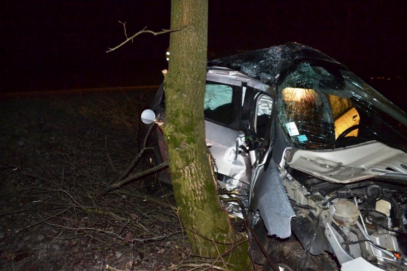 Dopravná nehoda vozidla Peugeot 308 pred obcou Zbudza